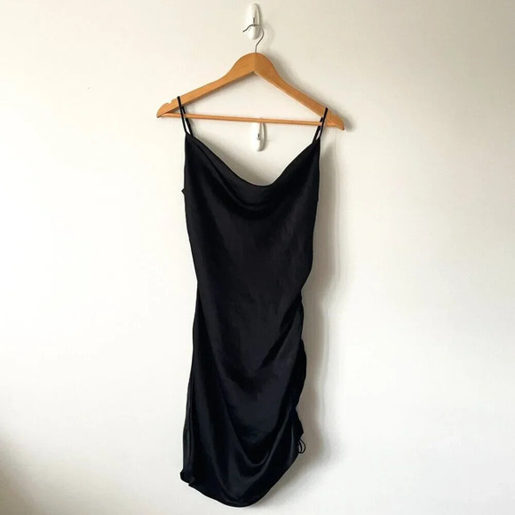 Aritzia Wilfred Only Ruched Slip Satin Dress Midi Mini Black Size Small - Picture 8 of 13